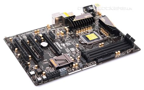 ASRock > Z68 Extreme3 Gen3.